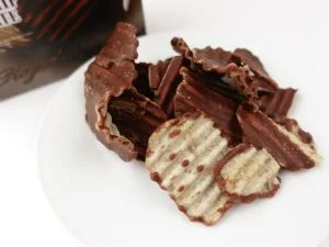ロイズ ポテトチップ チョコレート 中身の写真